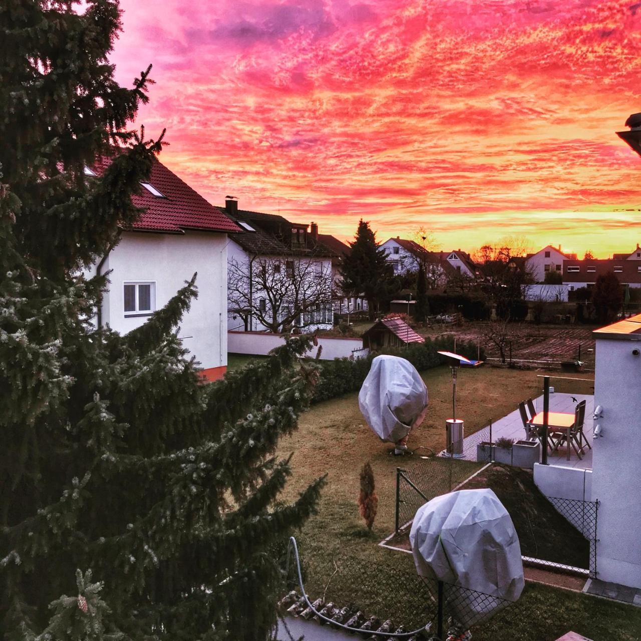 Hatzels Haeuschen Zirndorf Exteriör bild